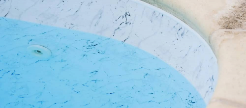 foto piscinas con liner blanco marmol