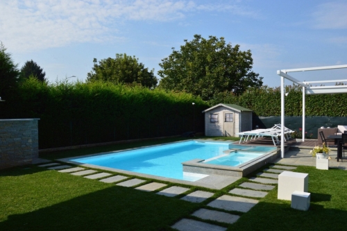 piscina de piedra natural relieve blanco